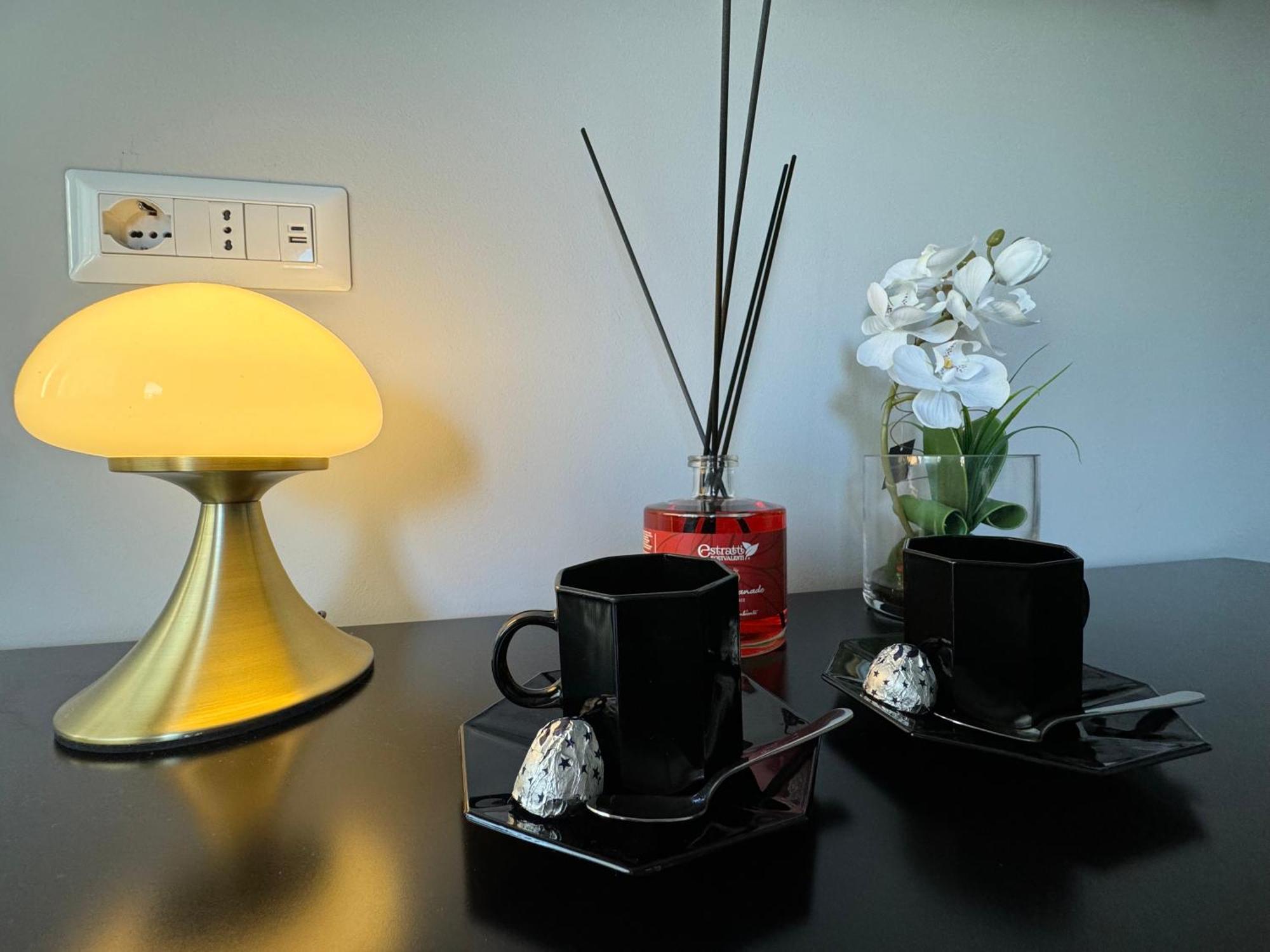 Meg Glamour Suite Milano Vicino I Navigli Экстерьер фото